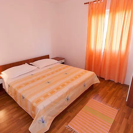 Apartment Ivo